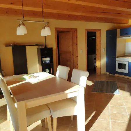 Oasee Apartment *